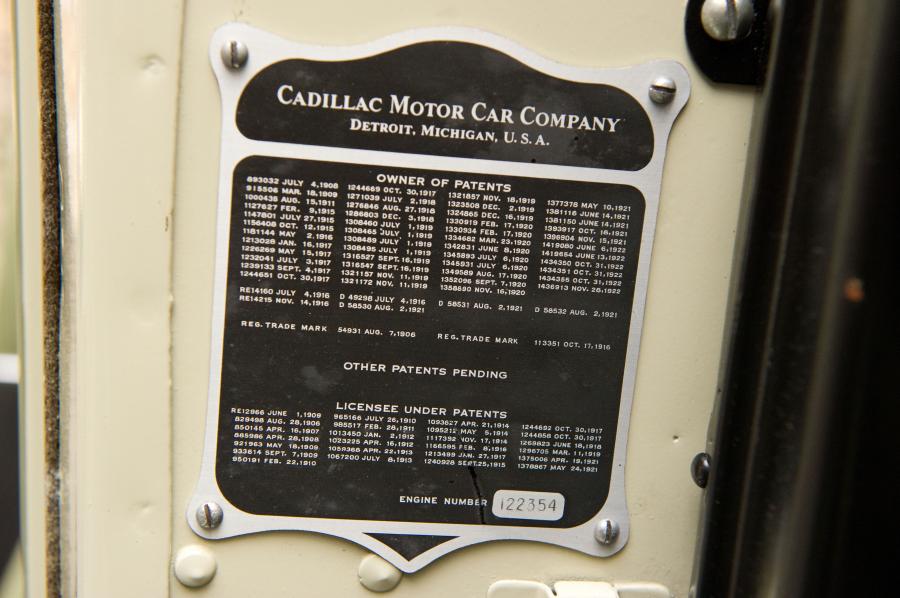Детали интерьера Cadillac Series 314 Phaeton 1926 года  (фото 22 из 28)